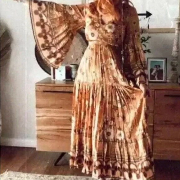 Trade w Casey SPELL BUTTERCUP GOWN, Size XS NWT - Picture 5 of 7